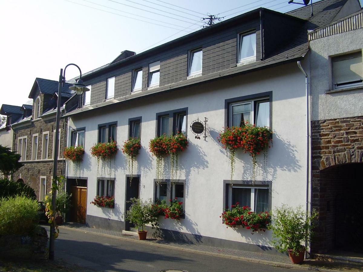 Mentges Apartment *